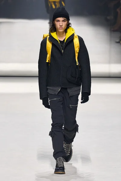 Look 20